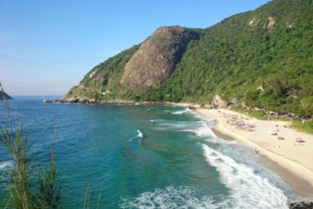 GRUMARI BEACH